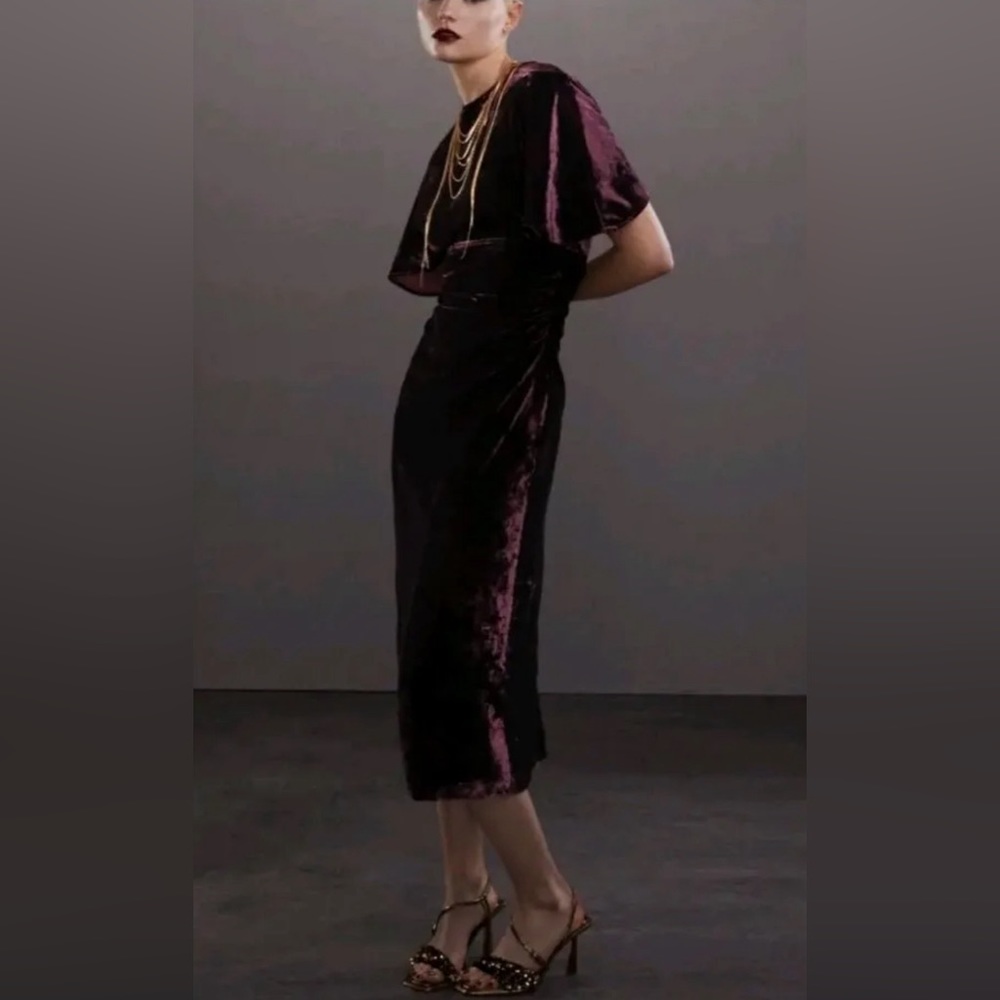 NWT Zara Velvet Midi Dress S Burgundy - Picture 4 of 6